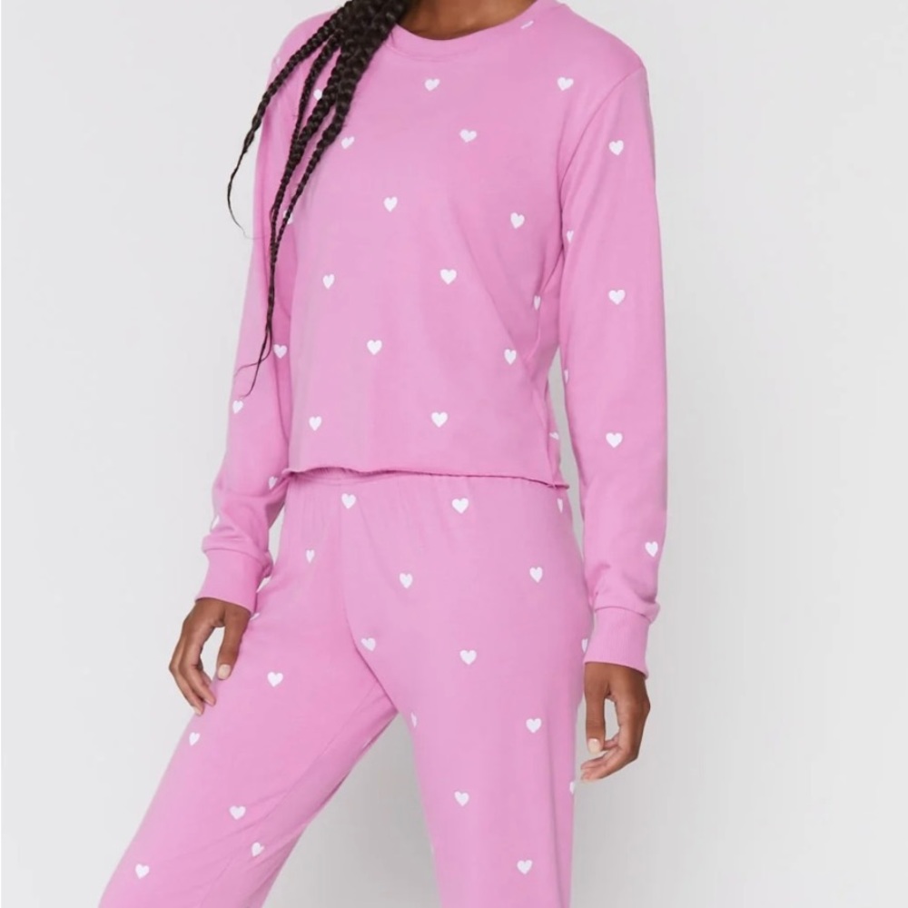 NWT Spiritual Gangster 2 pc Hearts sweatshirt and pants XS/S Happy Valentine’s